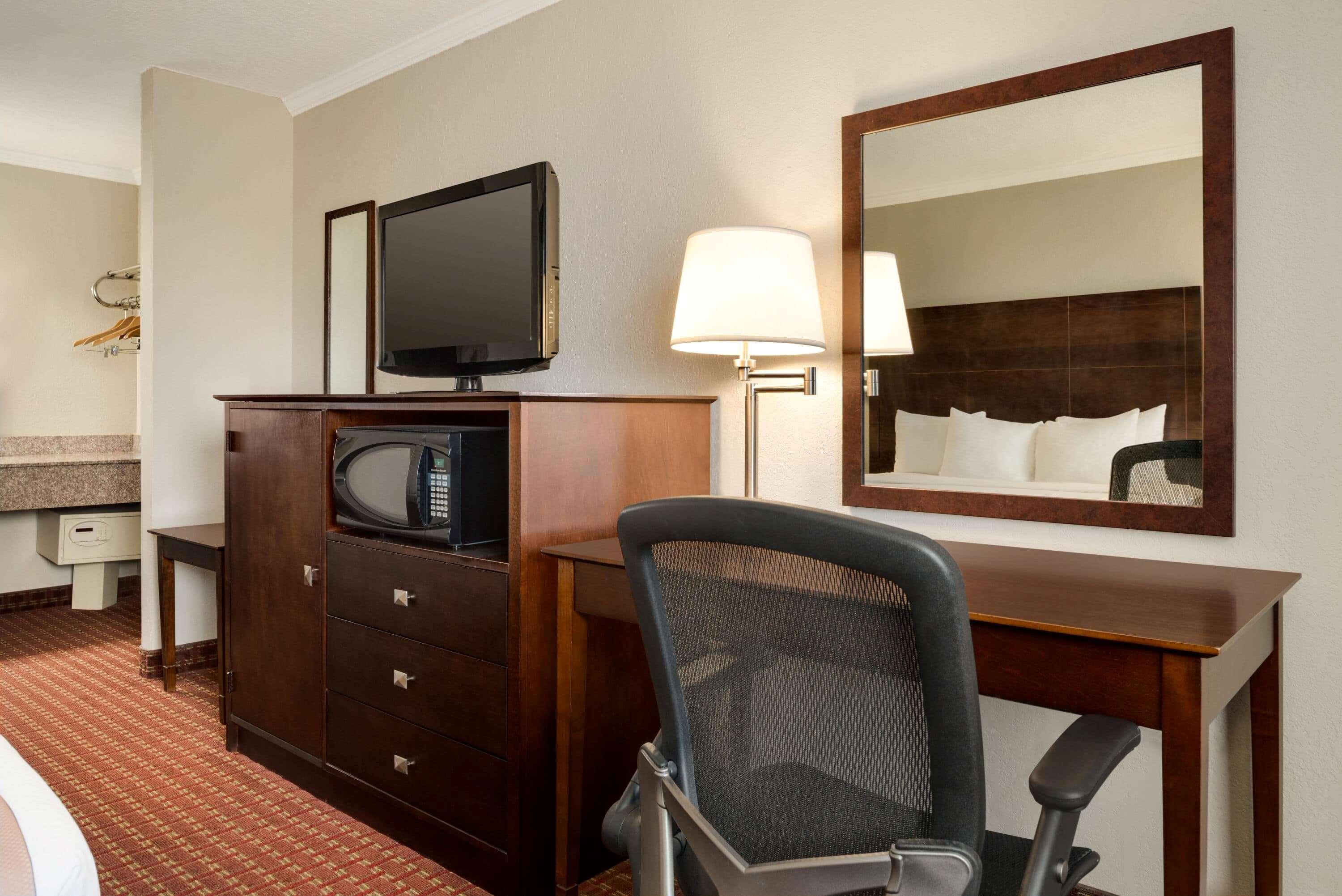 Days Inn By Wyndham Whitmore Lake Exteriör bild