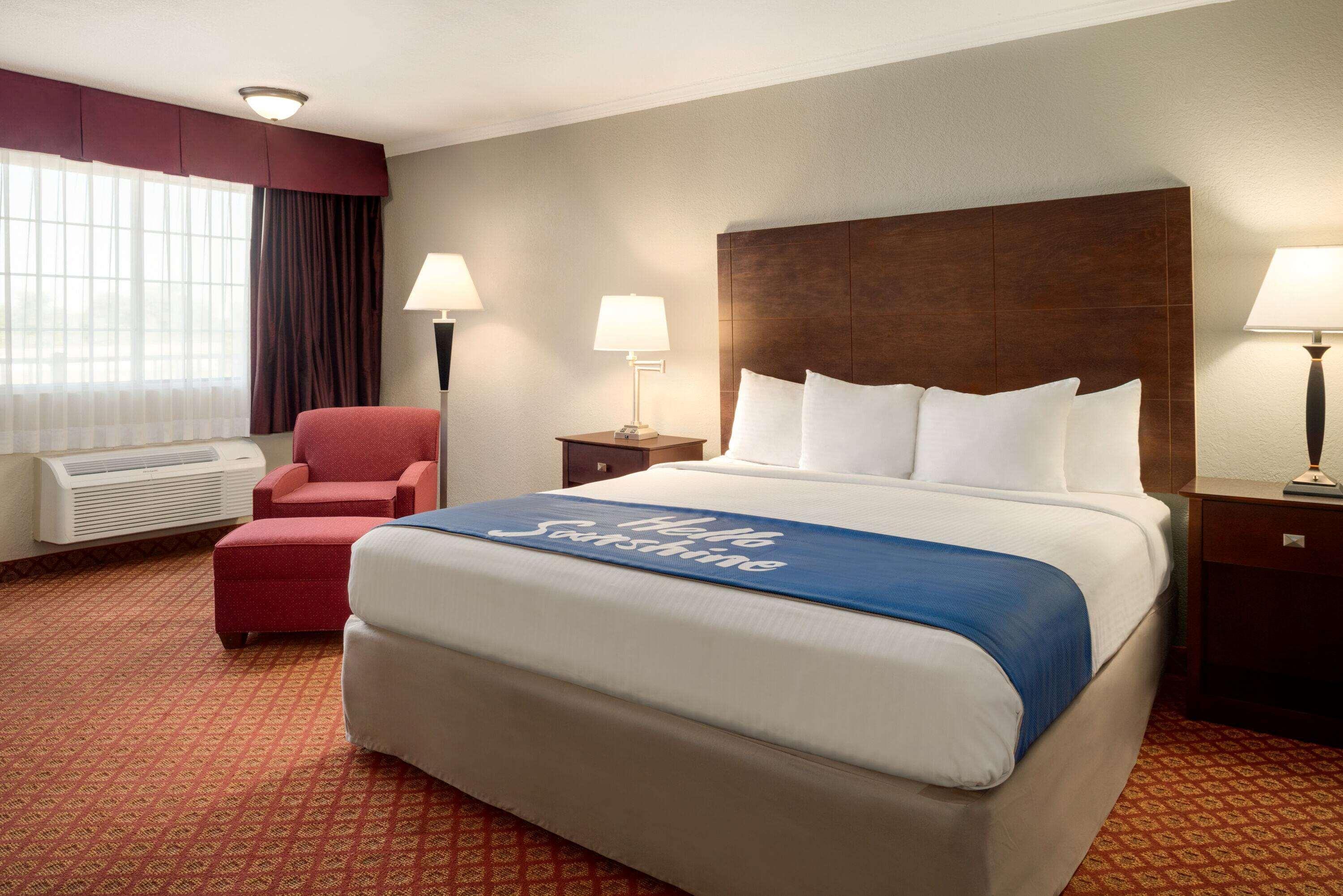 Days Inn By Wyndham Whitmore Lake Exteriör bild
