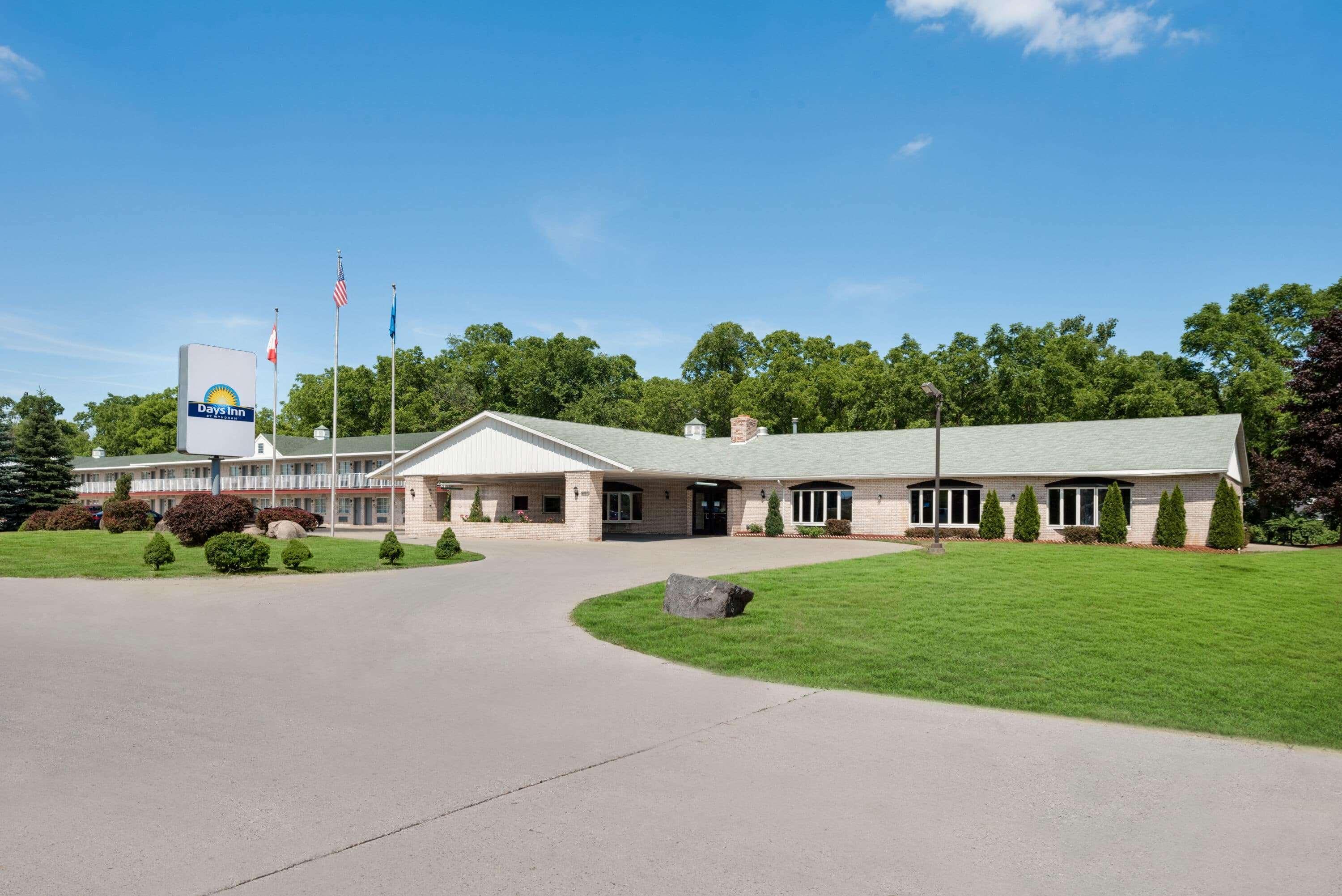 Days Inn By Wyndham Whitmore Lake Exteriör bild