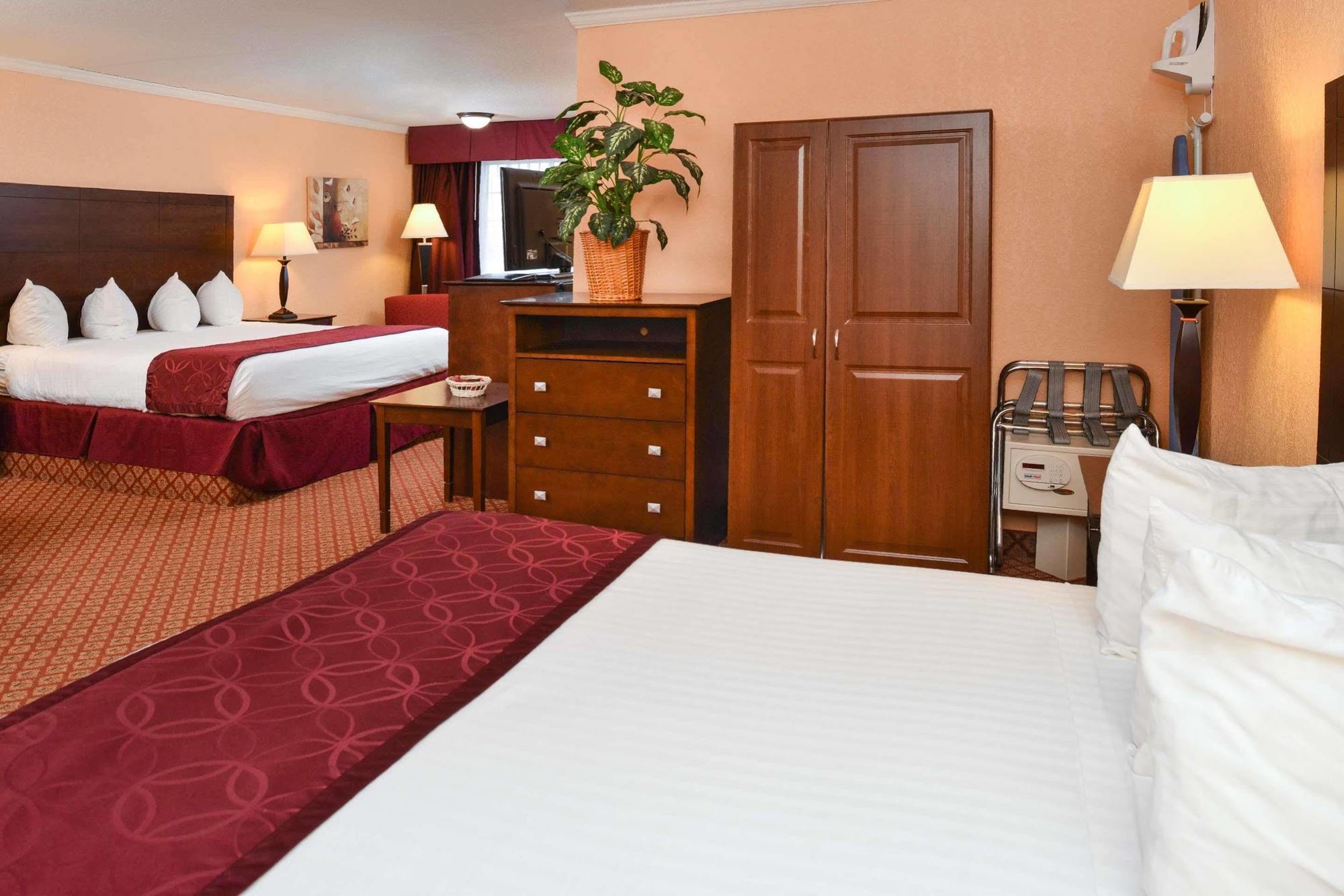 Days Inn By Wyndham Whitmore Lake Exteriör bild